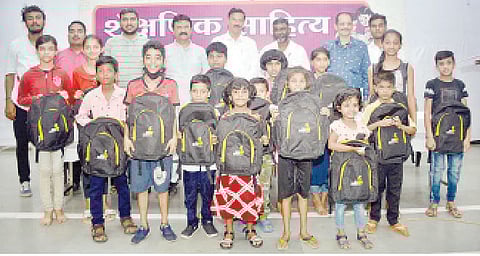 आयुष्यात मोठे होण्यासाठी शिक्षण महत्त्वाचे; दीपक पायगुडे यांचे मत