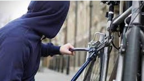 औरंगाबाद : विद्यार्थी बनून करायचा वाहनचोर्या