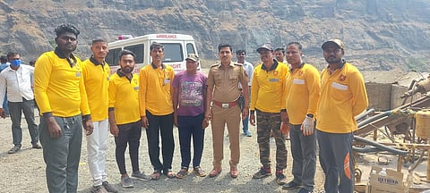 माळशेज घाट (जि. ठाणे)- रेस्क्यू ऑपरेशन प्रसंगी जुन्नर आपत्ती व्यवस्थापन टीमचे