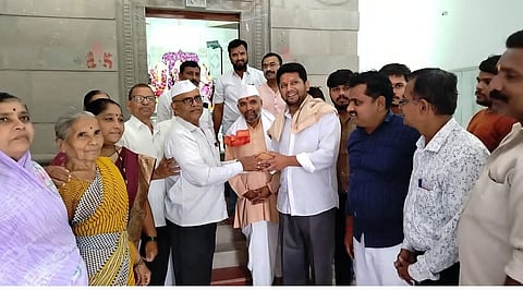 नगर जिल्ह्यामध्ये विखे- पवार यांचा संघर्ष पुन्हा पेटला