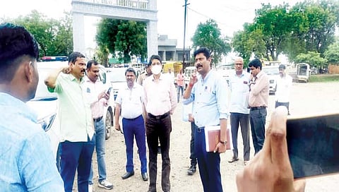 सोलापूर : वेळापूर पालखीतळाची जिल्हाधिकार्यांकडून पाहणी