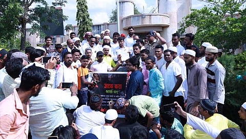 बीड : पैगंबर मोहम्मद यांच्याबाबतीत अपशब्द वापरल्याप्रकरणी नुपूर शर्माविरोधात आष्टीत निषेध