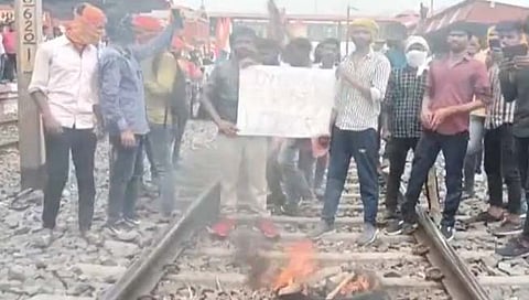 'अग्निपथ'