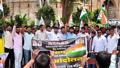 चंद्रपूर : अग्निपथ योजनेविरोधात राष्ट्रवादी युवक काँग्रेसचे आंदोलन