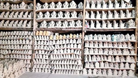 सोलापूर : ‘पीओपी’च्या चार लाख गणेशमूर्ती विक्रीचा पेच