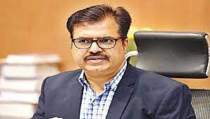 शिक्षण आयुक्त सूरज मांढरे यांनी घेतला विद्यार्थ्यांचा तास