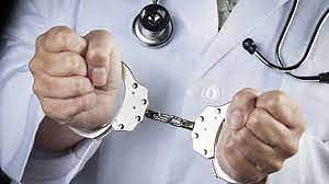 वारीमध्ये बोगस डॉक्टरांना चाप