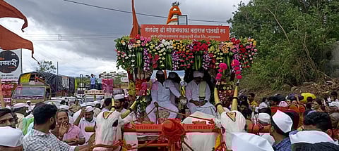 संत सोपानदेवांच्या पालखीचे आषाढीसाठी पंढरपूरकडे प्रस्थान