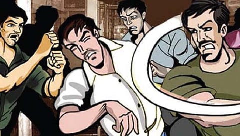 दोघांकडून ओला चालकाला मारहाण