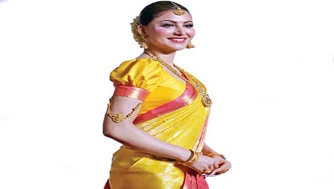 उर्वशी रौतेला झळकली!