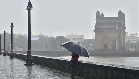मुंबईत पावसाचा जोर