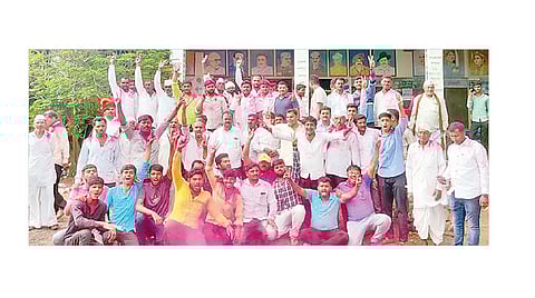 पाडळी रांजणगाव सोसायटीत पुन्हा सत्ताधाऱ्याचांच गुलाल