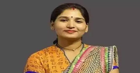 अॅट्रोसिटीच्या गुन्ह्यात करुणा शर्माला अटक; मुंबईहून घेतले ताब्यात