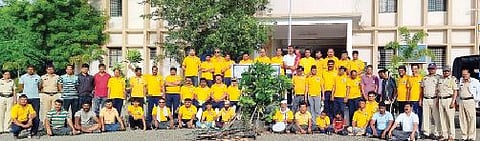 कर्जतमध्ये सामाजिक संघटना शिलेदारांचा सन्मान