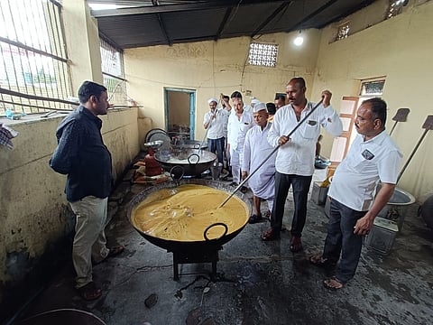 यवत ग्रामस्थ देणार वारकऱ्यांना पिठलं भाकरीचा आस्वाद