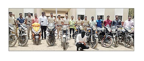 16 लाख रुपयांच्या, 23 टू व्हीलर हस्तगत , तोफखाना पोलिसांची कारवाई