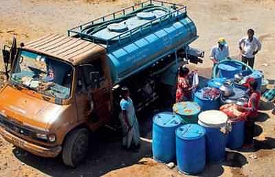 नगर : जिल्ह्याच्या मदतीला धावले औरंगाबाद, टंचाईग्रस्त गावांना पाणीपुरवठयासाठी घेतला पुढाकार