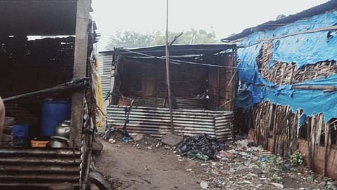 जयसिंगपूरलगच्या वसाहतीतील झोपडपट्ट्या पेटवल्या