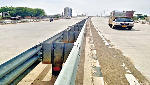 38 कि. मी. अंतरावर तब्बल 10 उड्डाणपूल