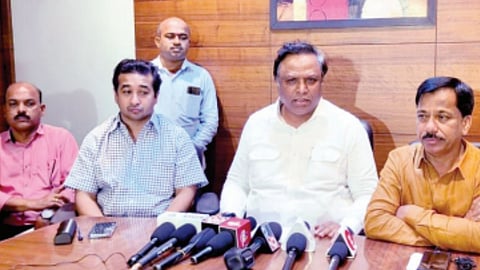 कणकवली: पालकमंत्री कोण, मंत्रिपद कुणाला हे शिंदे-फडणवीसच ठरवतील