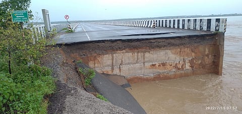 गडचिरोली : पावसाची विश्रांती, पण सिरोंचाला पुराचा वेढा, अजूनही २१ मार्ग बंद