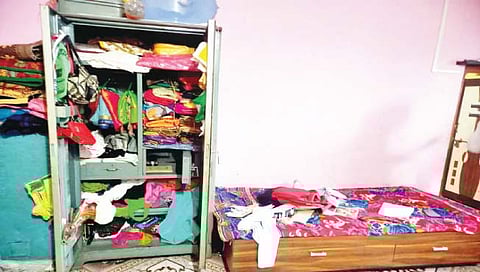 निपाणी : यमगर्णीत भरदिवसा घरफोडी; तीन तोळे दागिन्यांसह रोकड लंपास