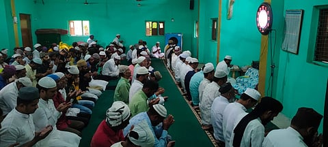 परभणी : चारठाणा येथे बकरी ईद उत्साहात