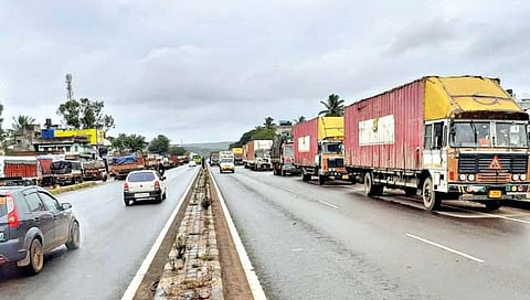 बेळगाव : काकतीजवळ महामार्ग बनला जीवघेणा