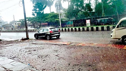 निपाणी परिसराला पावसाने झोडपले