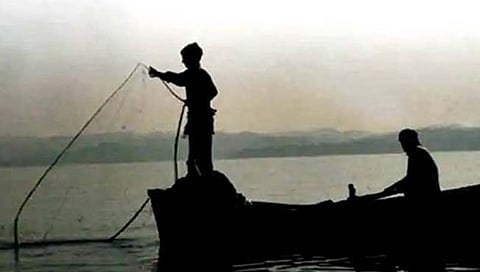 नाशिक : आदिवासींसाठी पिंजऱ्यातील मस्त्यव्यवसाय योजना मंजूर