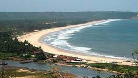 Konkan coast: किनारपट्टीवरील 60 गावांना उधाणाचा धोका
