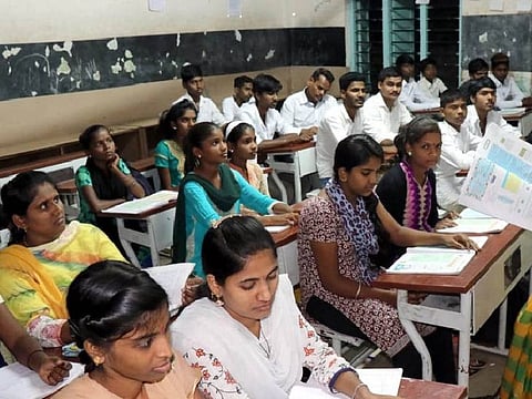 रात्रशाळांमध्ये पुन्हा अर्धवेळ शिक्षक; कालावधी अडीच तासांचा केल्याने अडचणींत भर