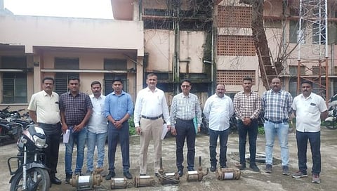 धुळे : शेतकऱ्यांच्या शेतातील वीजपंप चोरणारी टोळी जेरबंद