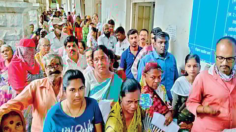 सर्व्हर डाऊन www.pudharinews