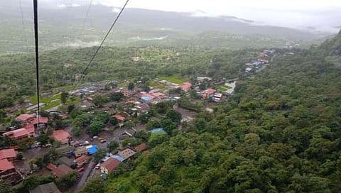 रायगड: हिरकणीवाडीचा विकास करताना ग्रामस्थ, आमदारांना विश्वासात घ्या