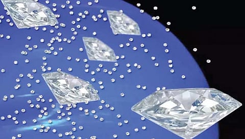 दोन निळ्या ग्रहांवर पडतोय हिर्यांचा पाऊस