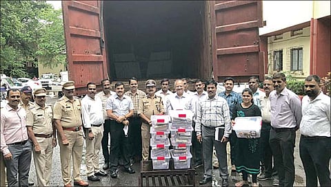 पनवेल : आजीवली गावानजीक जप्त करण्यात आलेले हेरॉईन.