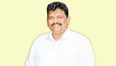 गोवा काँग्रेसमध्ये बंड! मायकल लोबो यांना विरोधी पक्षनेते पदावरुन हटवले