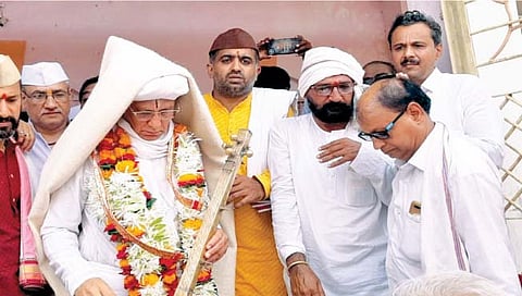 wari 2022 : दिंडी चालली