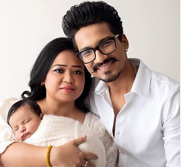 Bharti Singh : कॉमेडियन भारती सिंहने दाखविली बाळाची झलक