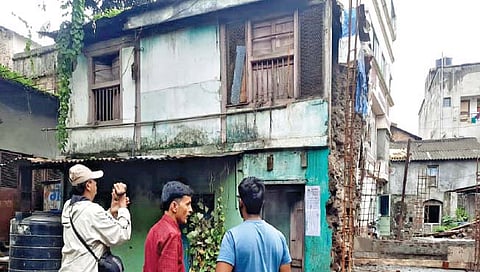 34 धोकादायक इमारती रिकाम्या करण्याची सूचना