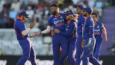 India VS England : हार्दिक पांड्याच्या अष्टपैलू खेळीने भारताचा 50 धावांनी विजय