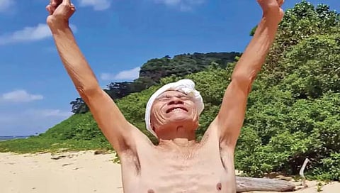 तब्बल 29 वर्षे बेटावर एकटा राहिलेला माणूस!