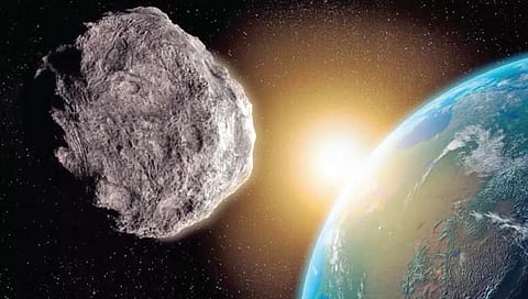 पृथ्वीजवळून गेला बस इतक्या आकाराचा लघुग्रह
