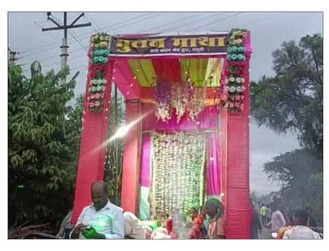 राहुरी : बुवासिंद बाबा यांची चादरीची मिरवणूक मोठ्या उत्साहात साजरी करण्यात आली.