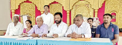 पुणे : महाळुंगे ग्रामपंचायतीचा संशयास्पद कारभार; लाखोंचा भ्रष्टाचार झाल्याची तक्रार