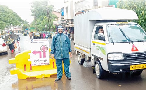 लोणावळा शहरात एकेरी वाहतूक; नित्याची वाहतूक कोंडी टाळण्यासाठी पोलिसांचा निर्णय