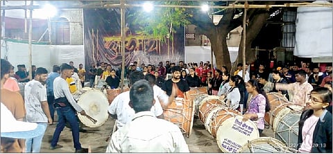 कसबा पेठ : नदीपात्रात घुमतोय आव्वाज! गणेशोत्सवाच्या पार्श्वभूमीवर ढोल-ताशांचा कसून सराव