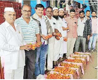 नारायणगाव उपबाजारात टोमॅटोची आवक घटली