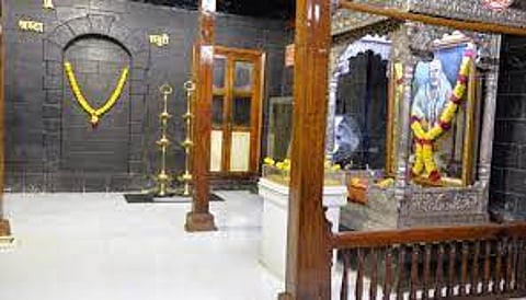 नगर : शिर्डीत द्वारकामाई मंदिर शेजारतीपर्यंत खुले राहणार